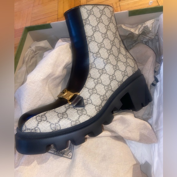 Brand NIB Gucci Tessuto GG Supreme Magnum Calf Leather Boots! 100% Authentic - Picture 5 of 16